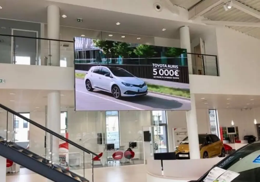 Écran LED géant intérieur